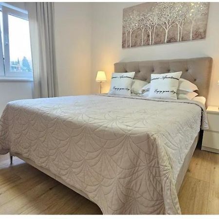 Eximius Apartment Pula Dış mekan fotoğraf