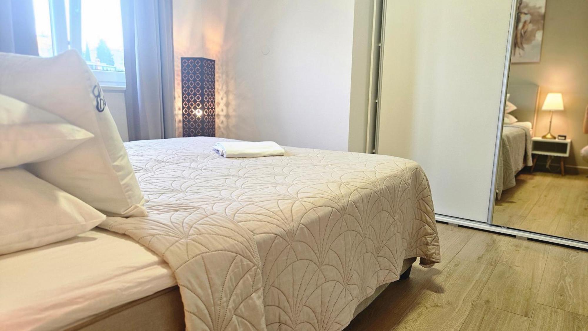 Eximius Apartment Pula Dış mekan fotoğraf